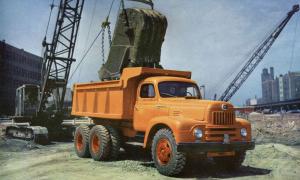 1952 International-Harvester RF-212 Dump Truck